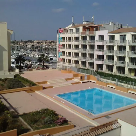 Studio-cabine Port Dauphin Apartment